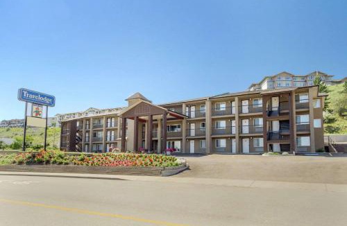 Kamloops Hotel | Travelodge by Wyndham Kamloops Mountview