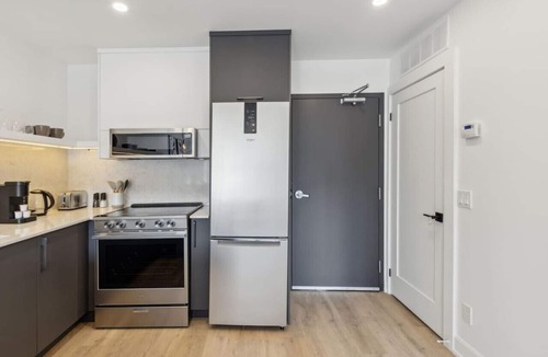 Collingwood Condo | Trendy Condo in Downtown Collingwood - 146 Hurontario Unit 4
