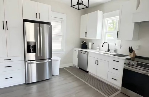 Walkerville House | Trendy Home - Historic Walkerville Distillery District