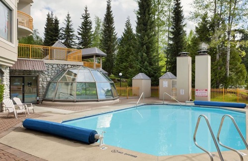 Upper Village Condo | True Luxury 3BR-2BA Next to Slopes w/HT,Pool,Sauna