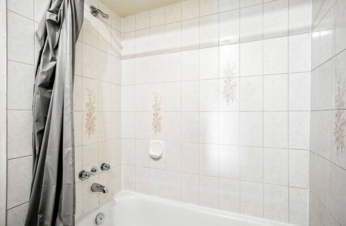 Surrey Hotel | Turf Hotel
