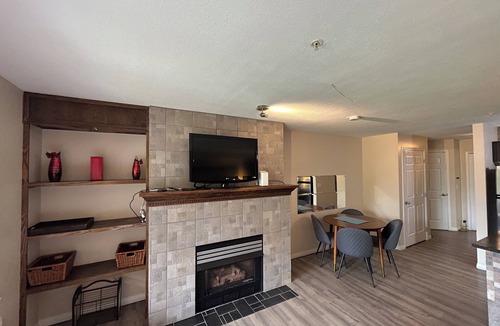 Quail Ridge Apartment | Ultimate Relaxation - 205A
