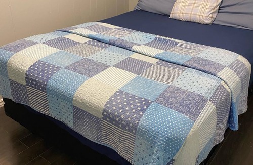 Wasaga Beach Cabin | Unit 8 1BR Beach Suite 5-Min Walk to Beach BBQ Parking