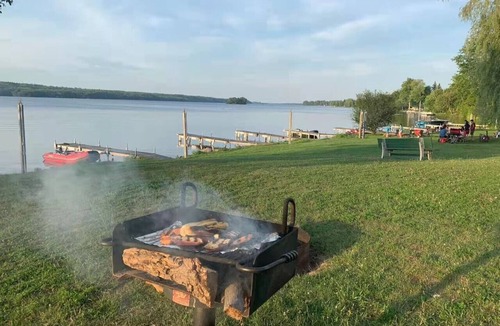Rideau Lakes Cabin | Upper Rideau Resorts waterfront Cabin #4