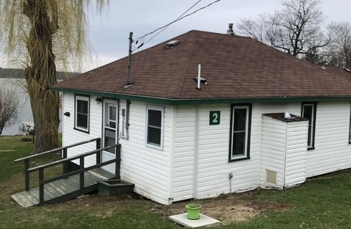 Rideau Lakes Cabin | Upper Rideau Resorts Waterfront cabin#5