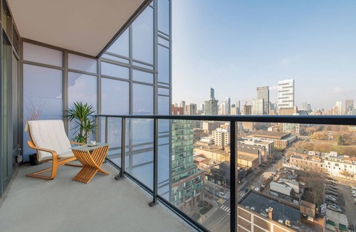 Old Town House | Urban Bohemian Suite with Relaxing City Views