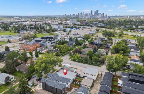 Inglewood House | Urban Hideaway Walk to Shops 3BR 8px