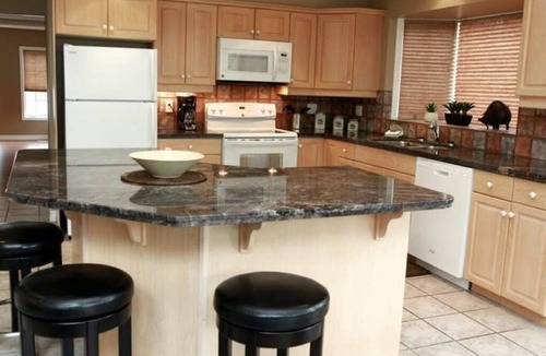 East Kootenay Condo | VACATION RENTAL in LUXURY CONDO in the heart of the ROCKY MOUNTAINS!
