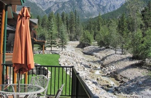 East Kootenay Condo | VACATION RENTAL in LUXURY CONDO in the heart of the ROCKY MOUNTAINS!
