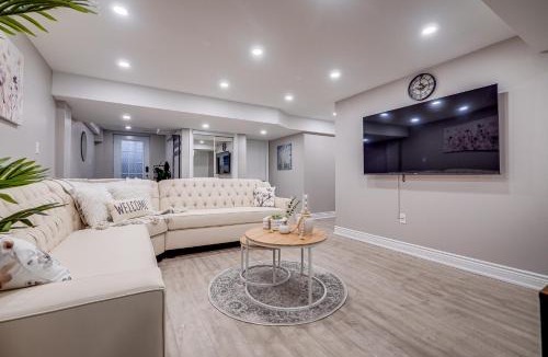 Pickering Apartment | Vacation Suite in Pickering