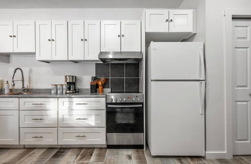 East Kootenay Apartment | Valley View Suite | Hot Springs | Central | AC
