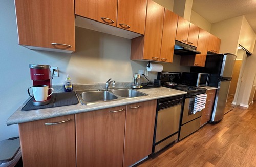 Downtown Vancouver Apartment | Vancouver downtown apartment walking distance to beach
