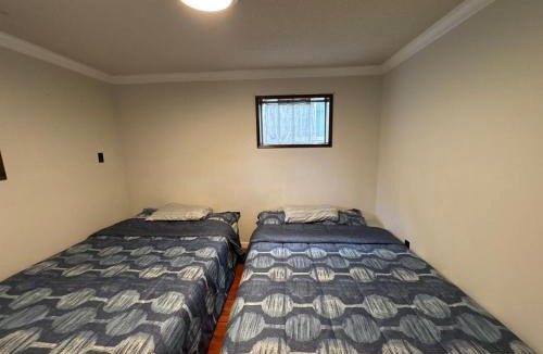 Sunset House | Vancouver South Guesthouse - BC Place 15 Min, Airport 9 Min, Free Parking