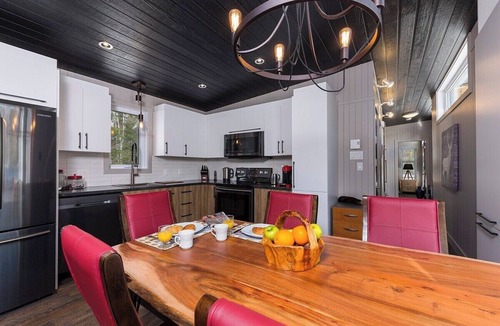 Baie-St-Paul Ski Chalet | Villa 7: Hot Tub, Panoramic Terrace & Forest Magic