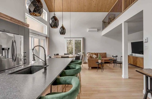 Shannon Ski Chalet | Villa Juliette - Nature Retreat - Spa, Pool Table