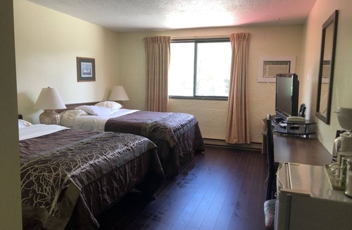 Fruitvale Hotel | Villager's Inn