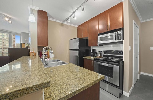 Crosstown Apartment | Vlinderhof West 2 Bedroom 2 Bathroom Family sized home with game room & balcony