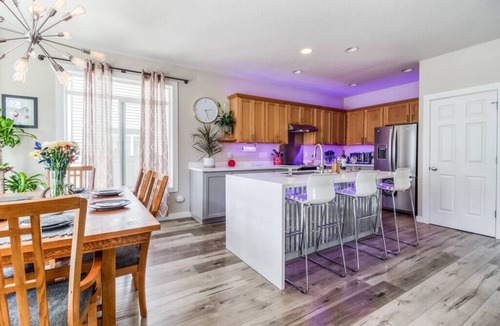 Five Corners House | VNC BNB: Luxury Living for Groups & Families