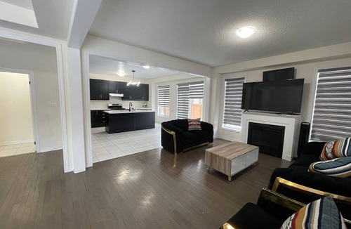Mount Pleasant House | VRBO Bring the Whole Crew Stunning 6BR Family Escape Getaway Room for Everyone