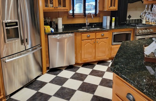 Lighthouse Cove Boat Rental | Vrbo Property