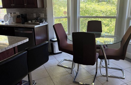 Lower Sumas Mountain House | Walter House | Valley Views, Trails & Mountain
