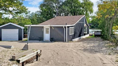 Wasaga Beach House | Wasaga Beach 1 - Walk to Main Beach - Riverfront - Sleeps 10 - 95 Mosley St