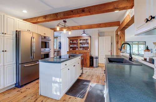 Parry Sound Cottage | Waterfront and Woodland Retreat in Parry Sound