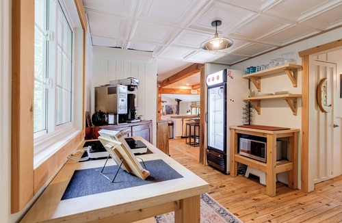 Parry Sound Cottage | Waterfront and Woodland Retreat in Parry Sound
