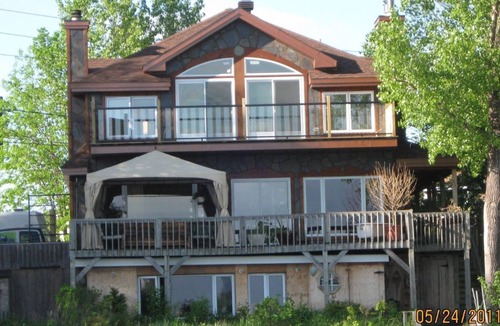 Pincourt Condo | Waterfront Apartment 300742