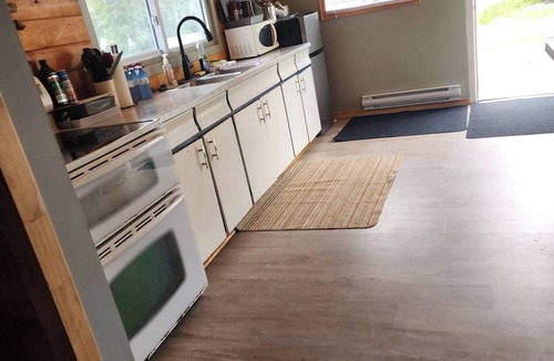 Algoma District Cabin | Waterfront Cabin on Lake Superior sleeps 7 plus ppl