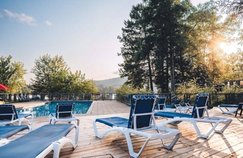 Lac Superieur Village Condo | Waterfront Condo with magnificent view