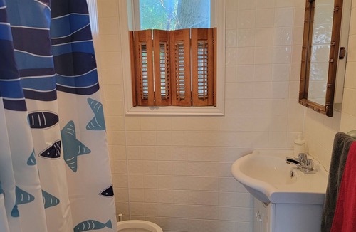 Greater Napanee Cottage | WATERFRONT COTTAGE IN GREATER NAPANEE UNIT C 4305 County road 9, GreaterNapanee