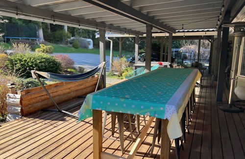 West Porpoise Bay House | Waterfront Retreat, Beach Access, Group Friendly, Sleeps 14