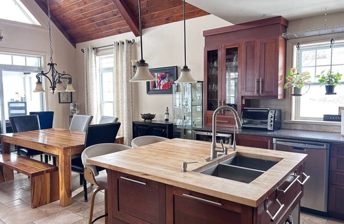 Plaisance Ski Chalet | Waterfront Retreat | Spa + Maisonette