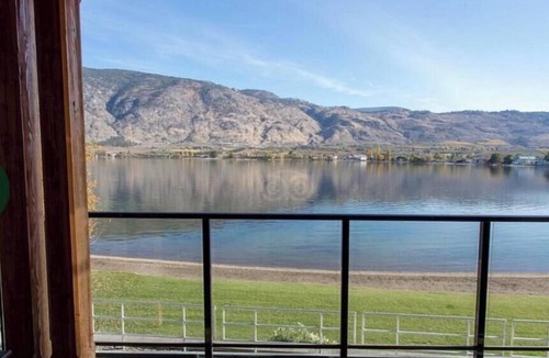 Okanagan-Similkameen Hotel | Watermark Beach Resort. 2 bdr condo. Beautiful resort and centrally located!