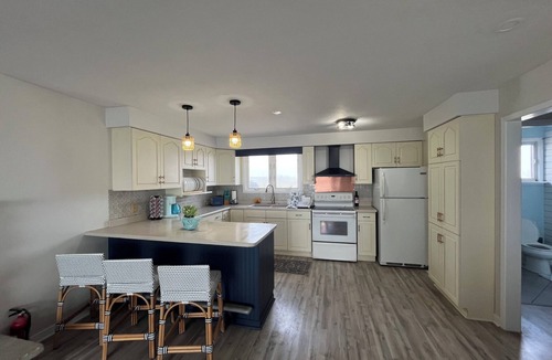 Harwich House | Water’s Edge Retreat Enjoy your own private waterfront home!