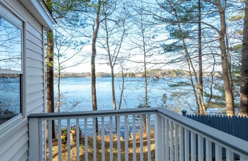 Kittery House | Waterview Cottage in Kittery Point