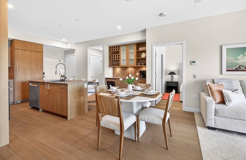 Central Okanagan Condo | Welcome to Zara at Lakestone! A premier lakeside community for a peaceful escape with pickleball courts, gym, & sauna. Relax in a stylish condo retreat at Zara Lakestone. Features: private patio w/BBQ & workspace.