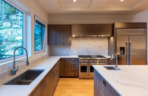 Sea to Sky Highway Ski Chalet | Whistler Gallery House Luxury Mountain Retreat