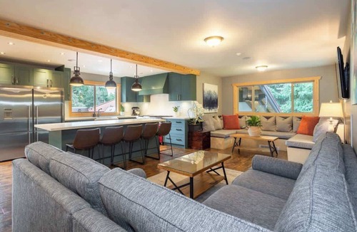 Whistler House | Whistler lodge with hot tub & cinema