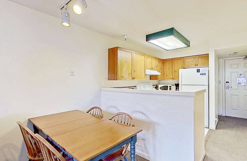 Village North Condo | Whistler - Marketplace Lodge 348