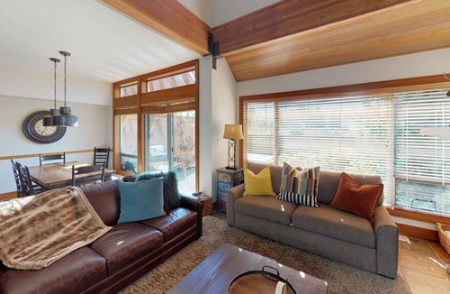 Whistler House | Whistler - Montebello 4724