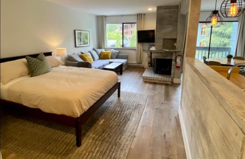Whistler Creekside Apartment | Whistler Resort Club 306 by Outpost Whistler