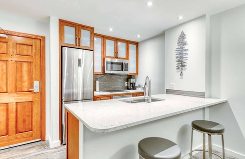 Upper Village Condo | Whistler - The Aspens 129