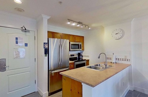 Village North Condo | Whistler - Town Plaza 427