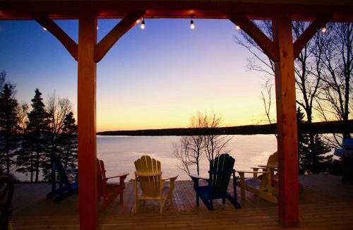Lower LaHave House | Whitecaps Retreat Beach House