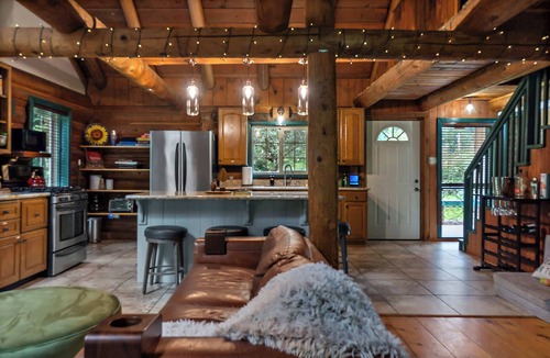 Lime Kiln Cabin | Whitehorse Mountain Retreat - Hot tub - Fireplace