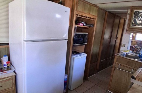Thamesville Cottage | Wildwood By The Lake! Cottage Rental in Private Park next to Lake Erie!