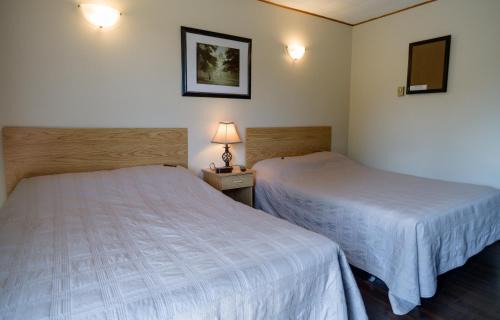 Alliston Hotel | Winds Motel