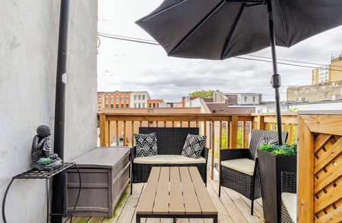 Belleville Apartment | Work, Visit & Relax Downtown | Wi-Fi + Laundry